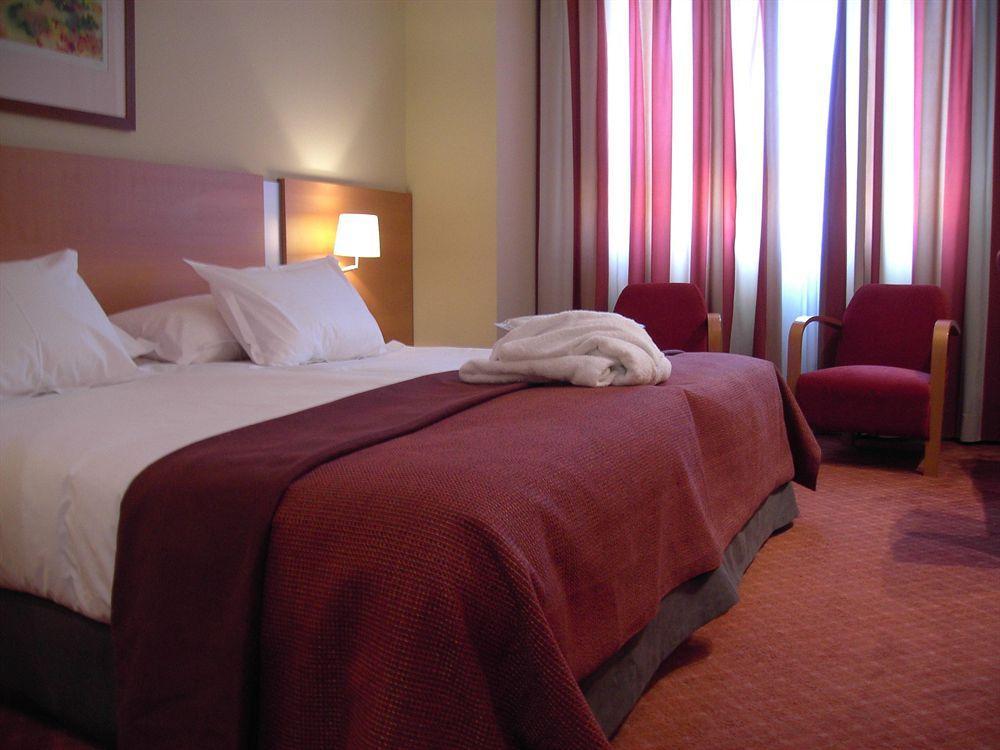 Silken Luis De Leon Hotel Room photo